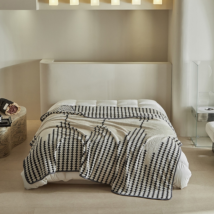 91家纺网 家纺一手货源 找家纺 温宁家纺 2025新款步步高单层毛毯盖毯 毛毯-步步高米白