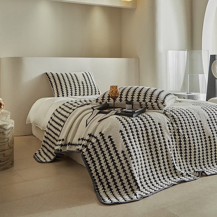 91家纺网 家纺一手货源 找家纺 温宁家纺 2025新款步步高单层毛毯盖毯 毛毯-步步高米白