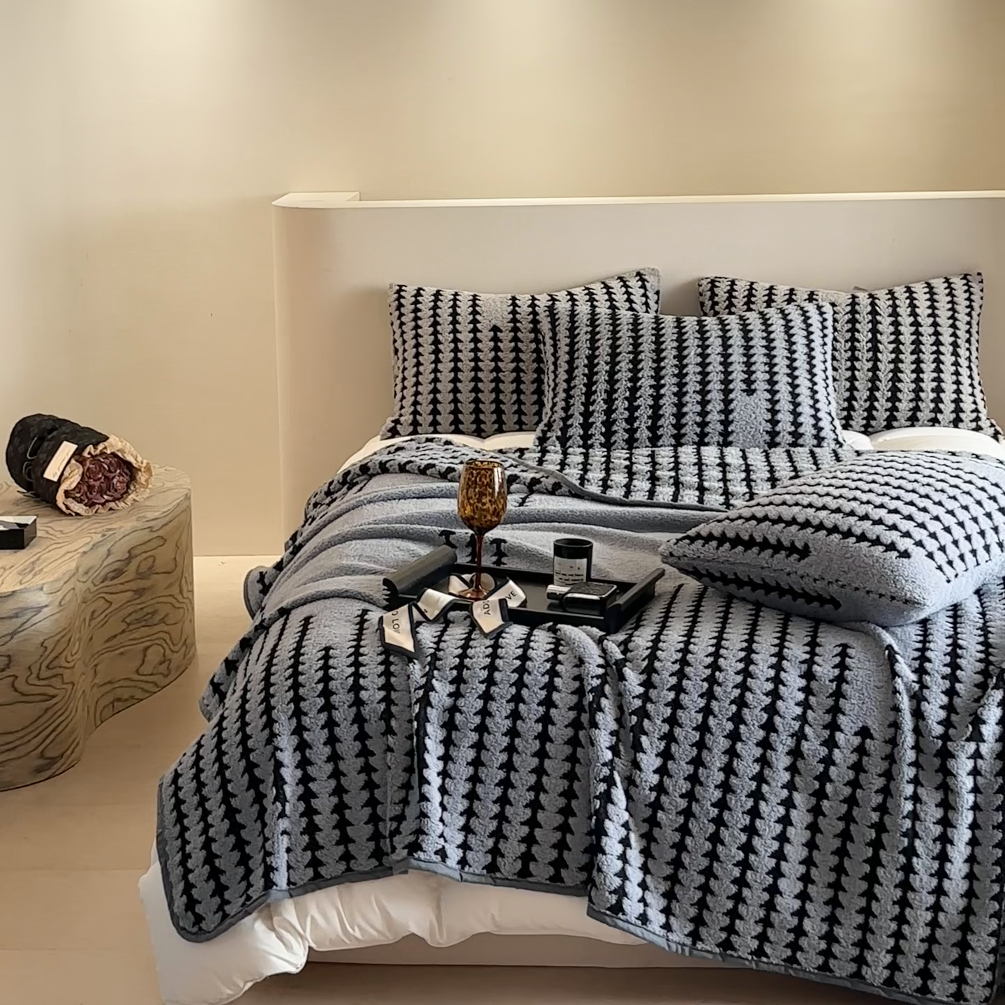 91家纺网 家纺一手货源 找家纺 温宁家纺 2025新款步步高单层毛毯盖毯 毛毯-步步高雾蓝