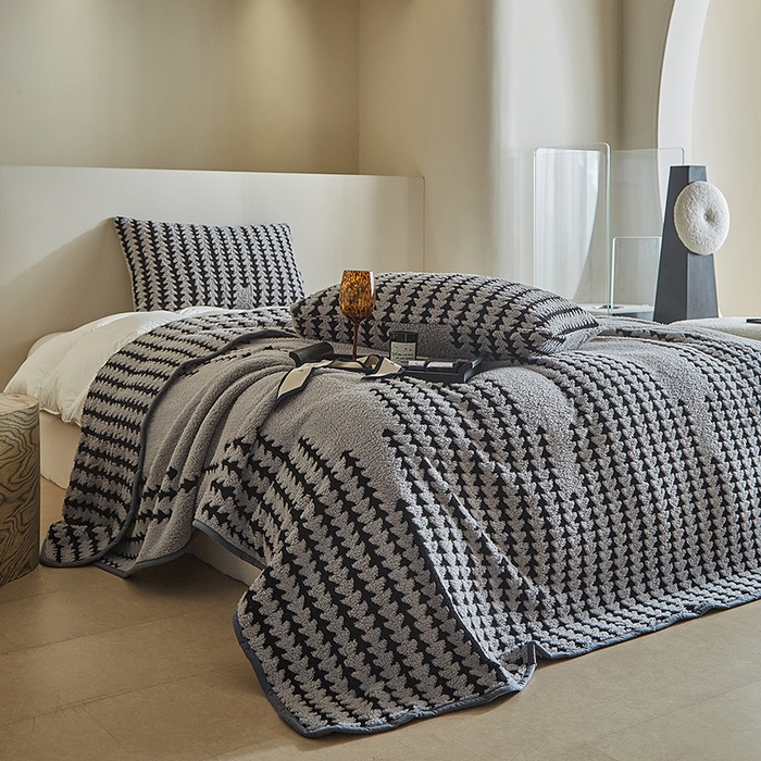 91家纺网 家纺一手货源 找家纺 温宁家纺 2025新款步步高单层毛毯盖毯 毛毯-步步高银灰