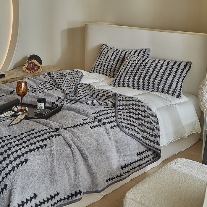 91家纺网 家纺一手货源 找家纺 温宁家纺 2025新款步步高单层毛毯盖毯 毛毯-步步高银灰