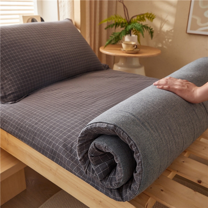 91家纺网 家纺一手货源 找家纺 悠米悠家 2025新款新疆棉花学生款可拆洗床垫 灰小格