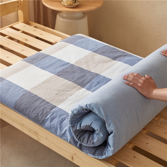 91家纺网 家纺一手货源 找家纺 悠米悠家 2025新款新疆棉花学生款可拆洗床垫 蓝大格