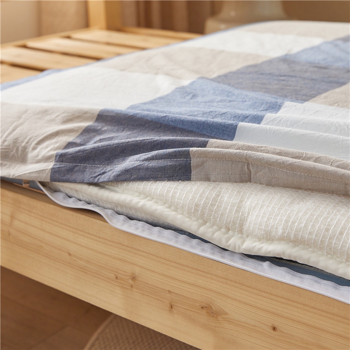 91家纺网 家纺一手货源 找家纺 悠米悠家 2025新款新疆棉花学生款可拆洗床垫 蓝大格