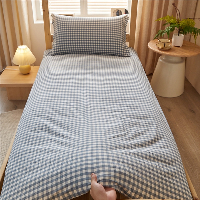 91家纺网 家纺一手货源 找家纺 悠米悠家 2025新款新疆棉花学生款可拆洗床垫 蓝小格