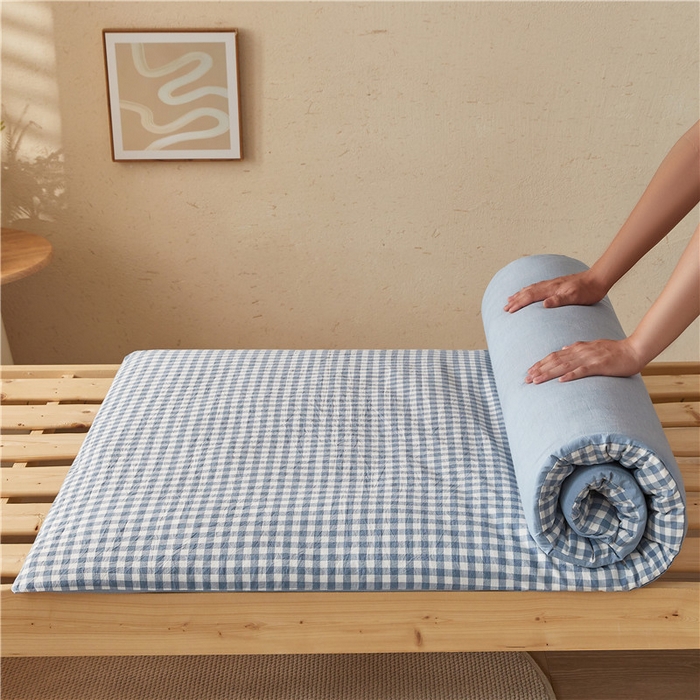 91家纺网 家纺一手货源 找家纺 悠米悠家 2025新款新疆棉花学生款可拆洗床垫 蓝小格