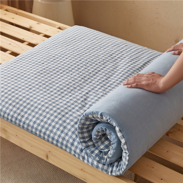 91家纺网 家纺一手货源 找家纺 悠米悠家 2025新款新疆棉花学生款可拆洗床垫 蓝小格