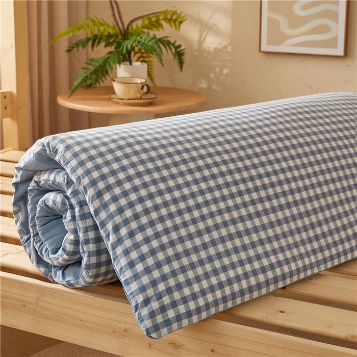 91家纺网 家纺一手货源 找家纺 悠米悠家 2025新款新疆棉花学生款可拆洗床垫 蓝小格