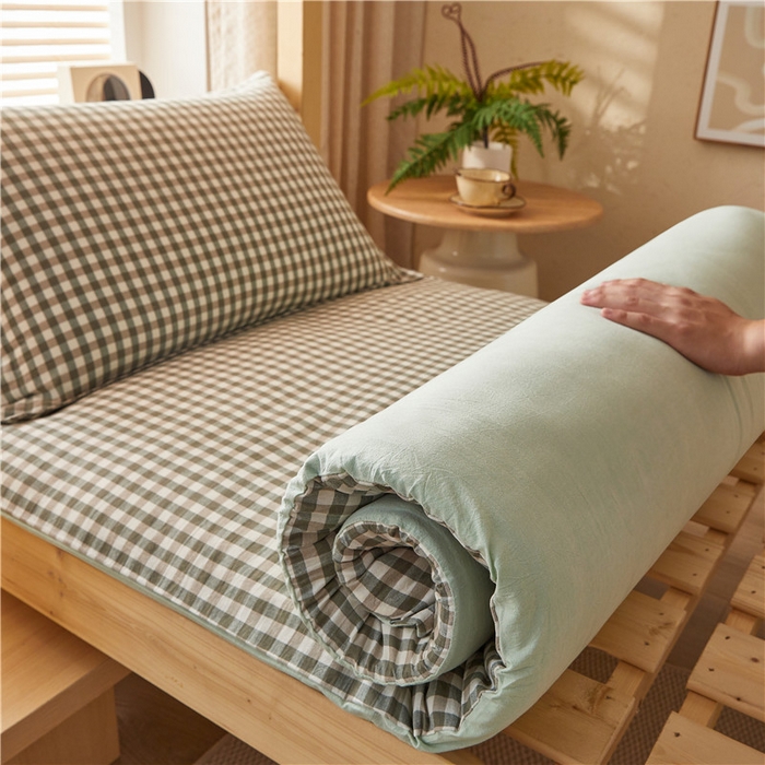 91家纺网 家纺一手货源 找家纺 悠米悠家 2025新款新疆棉花学生款可拆洗床垫 绿小格