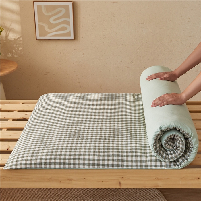 91家纺网 家纺一手货源 找家纺 悠米悠家 2025新款新疆棉花学生款可拆洗床垫 绿小格