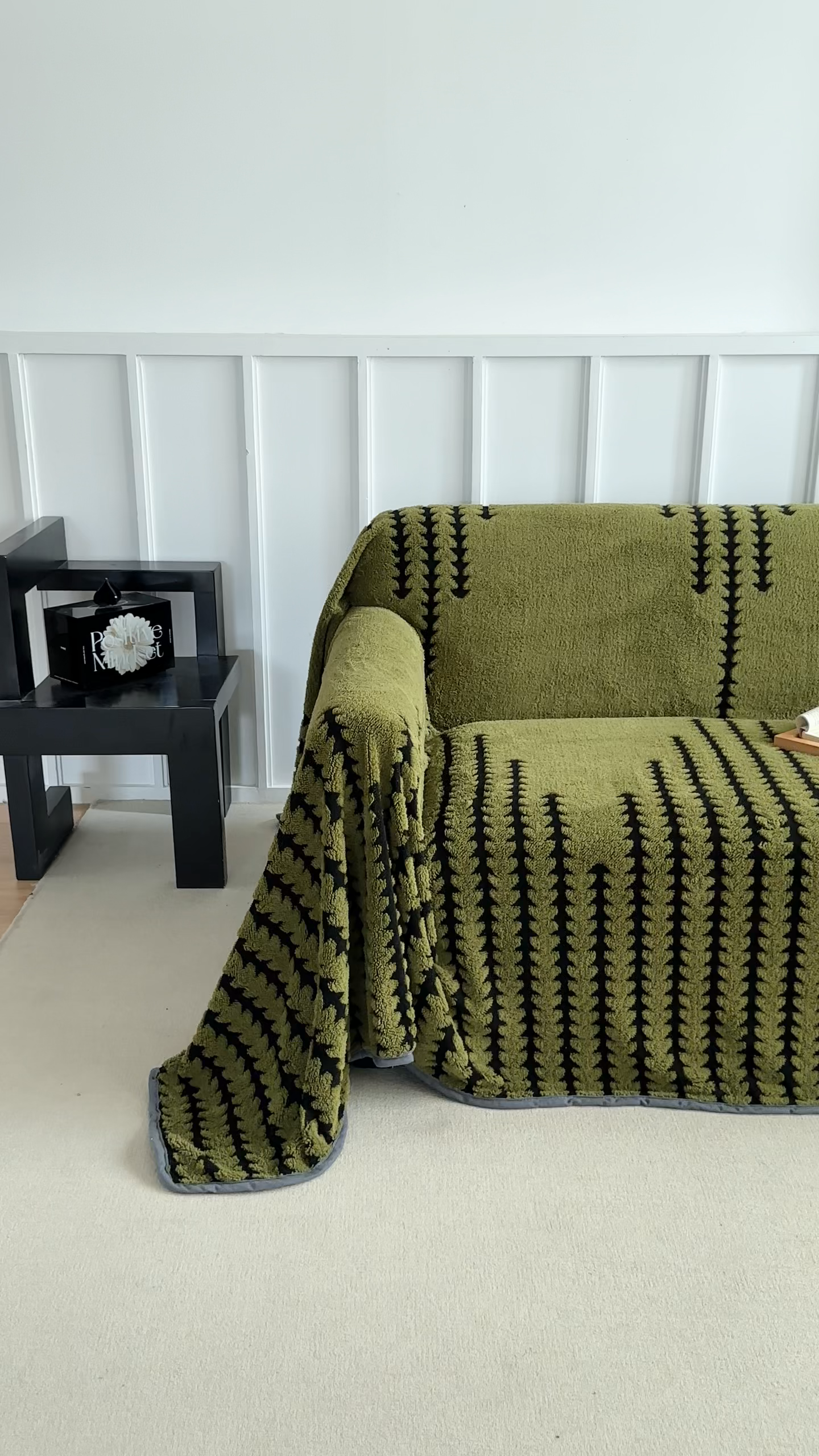 91家纺网 家纺一手货源 找家纺 温宁家纺 2025新款步步高沙发巾 沙发巾-步步高军绿