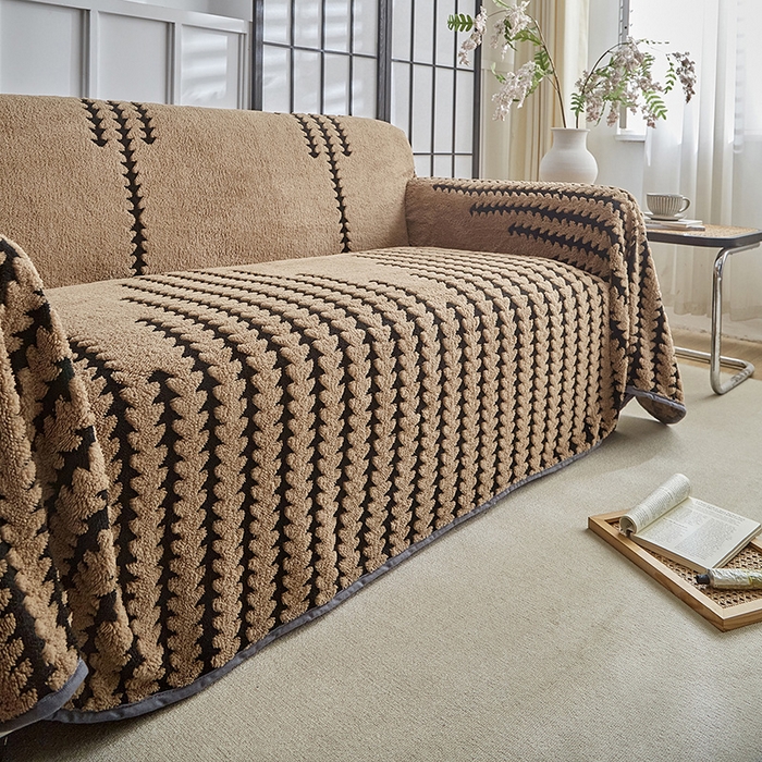 91家纺网 家纺一手货源 找家纺 温宁家纺 2025新款步步高沙发巾 沙发巾-步步高咖色