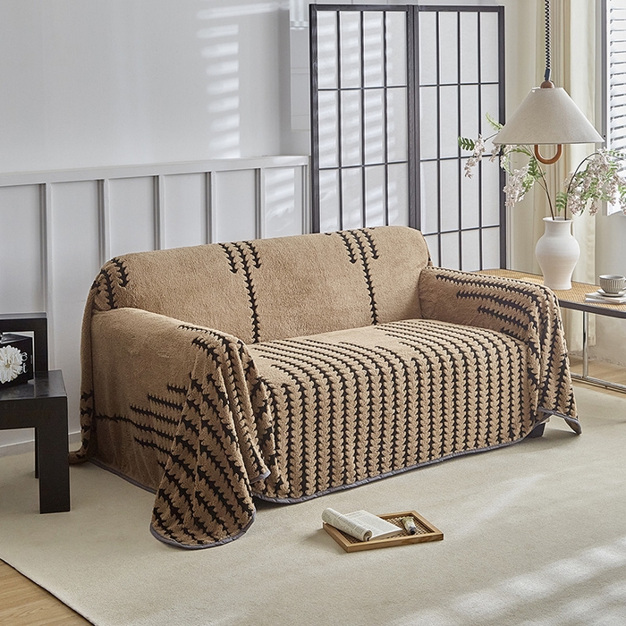 91家纺网 家纺一手货源 找家纺 温宁家纺 2025新款步步高沙发巾 沙发巾-步步高咖色