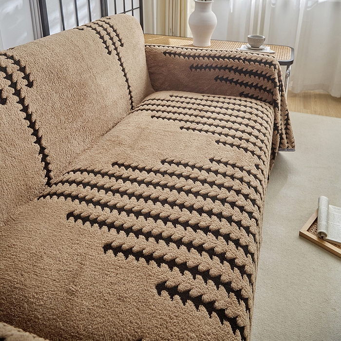 91家纺网 家纺一手货源 找家纺 温宁家纺 2025新款步步高沙发巾 沙发巾-步步高咖色