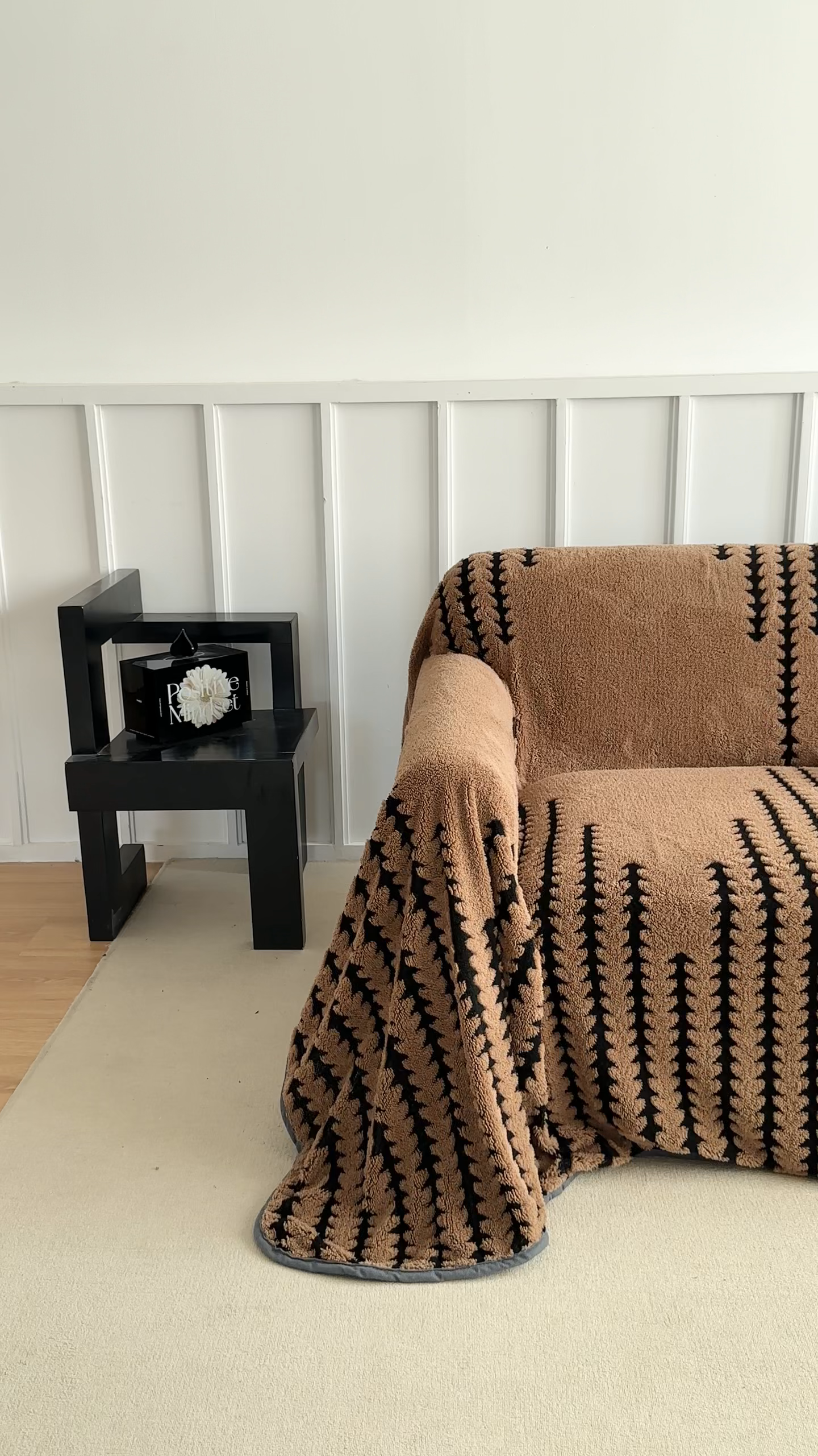 91家纺网 家纺一手货源 找家纺 温宁家纺 2025新款步步高沙发巾 沙发巾-步步高咖色