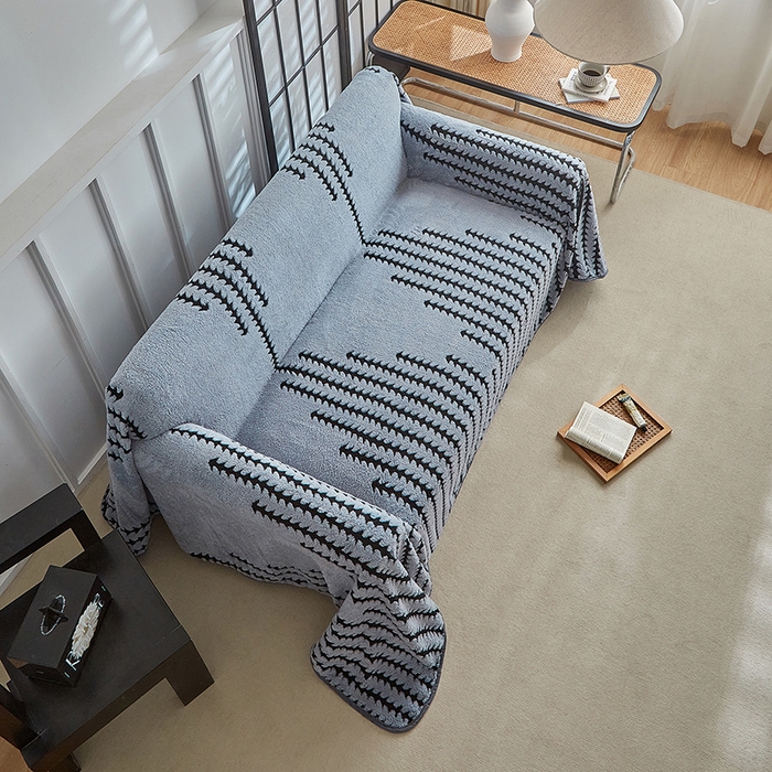 91家纺网 家纺一手货源 找家纺 温宁家纺 2025新款步步高沙发巾 沙发巾-步步高雾蓝