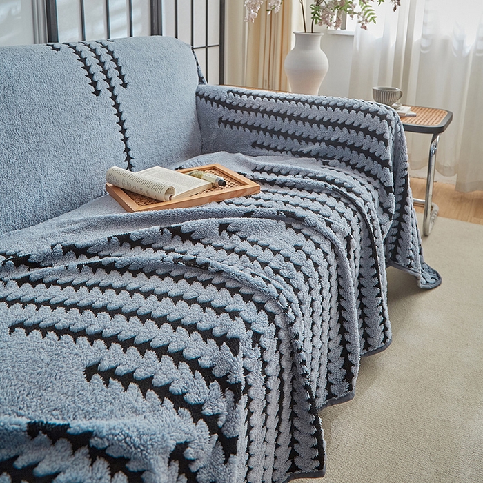 91家纺网 家纺一手货源 找家纺 温宁家纺 2025新款步步高沙发巾 沙发巾-步步高雾蓝