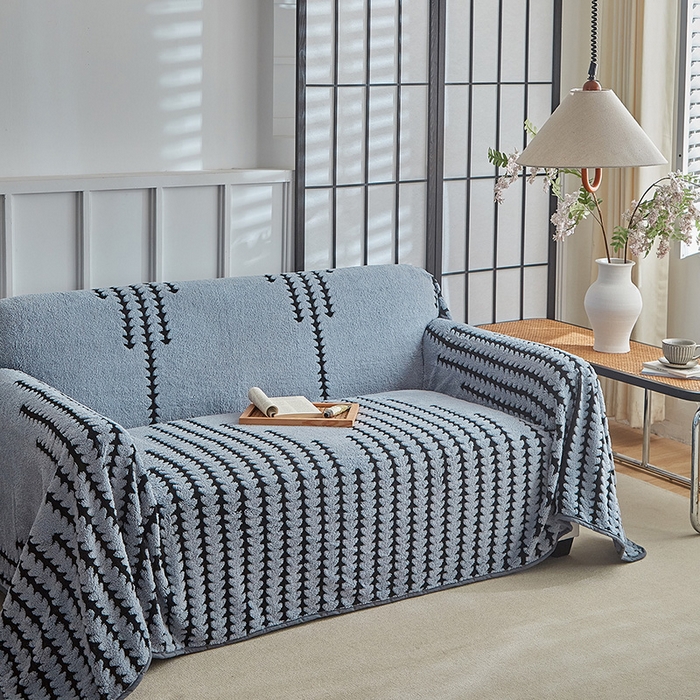 91家纺网 家纺一手货源 找家纺 温宁家纺 2025新款步步高沙发巾 沙发巾-步步高雾蓝