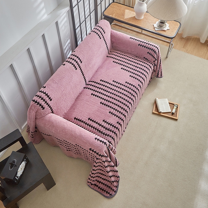 91家纺网 家纺一手货源 找家纺 温宁家纺 2025新款步步高沙发巾 沙发巾-步步高香芋紫