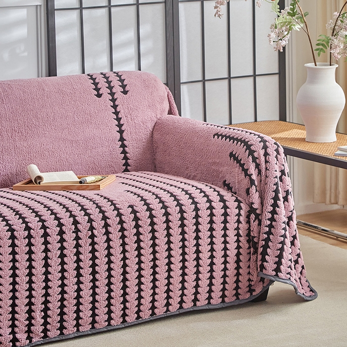 91家纺网 家纺一手货源 找家纺 温宁家纺 2025新款步步高沙发巾 沙发巾-步步高香芋紫