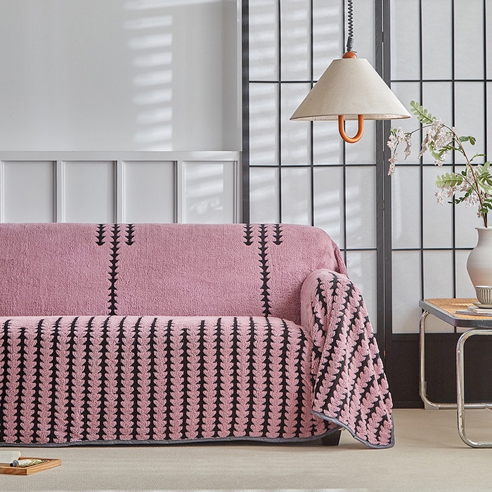 91家纺网 家纺一手货源 找家纺 温宁家纺 2025新款步步高沙发巾 沙发巾-步步高香芋紫