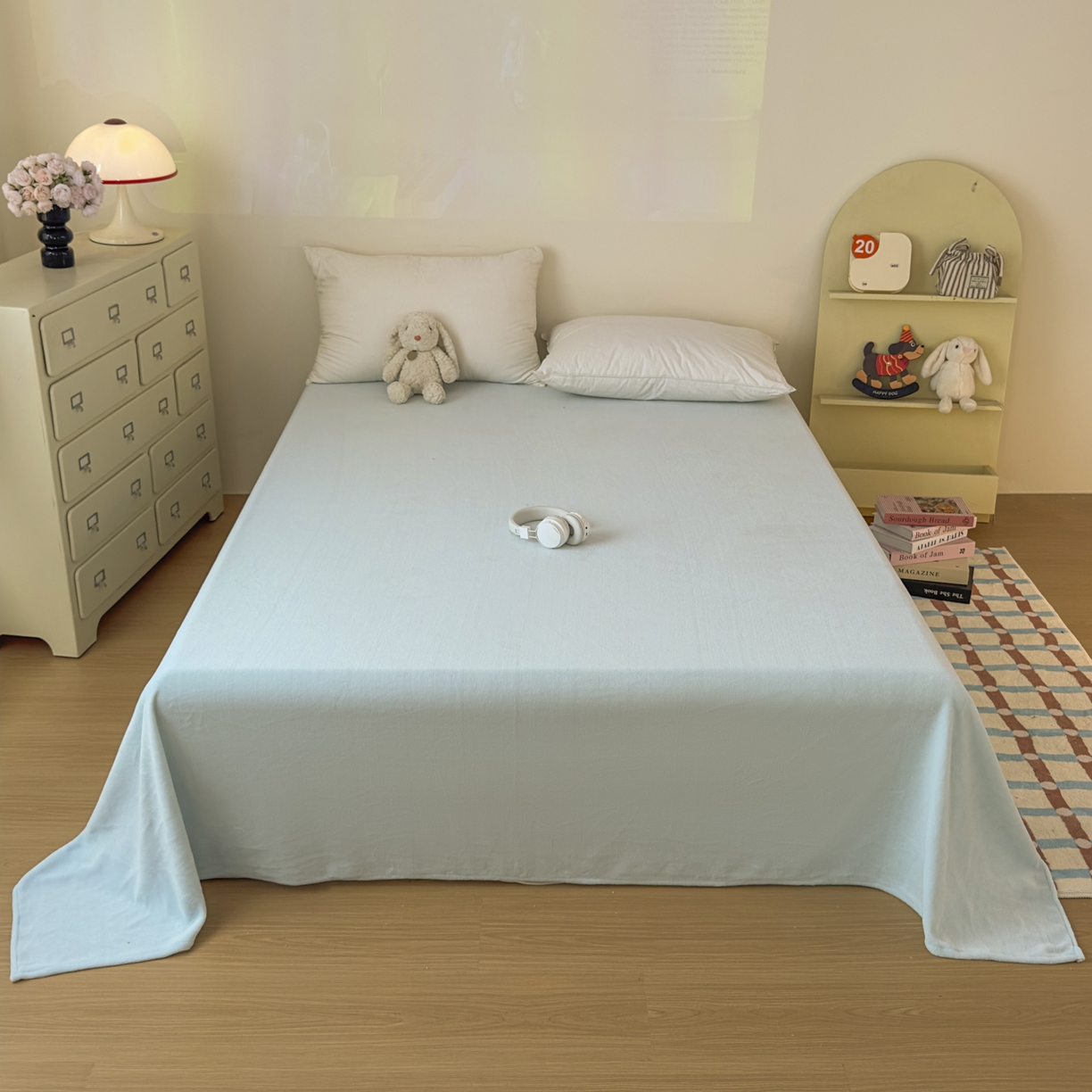 91家纺网 家纺一手货源 找家纺 KA家纺 2025新款秋冬床裙款着色烂花立体雕花牛奶绒四件套 安妮蓝