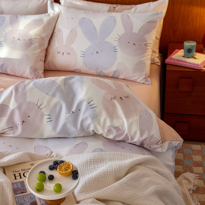 91家纺网 家纺一手货源 找家纺 千朵森 2025 新品 全棉磨毛卡通四件套（塞伦） 塞伦-彩眠兔