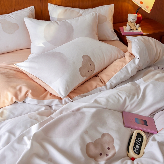 91家纺网 家纺一手货源 找家纺 千朵森 2025 新品 全棉磨毛卡通四件套（塞伦） 塞伦-云絮熊