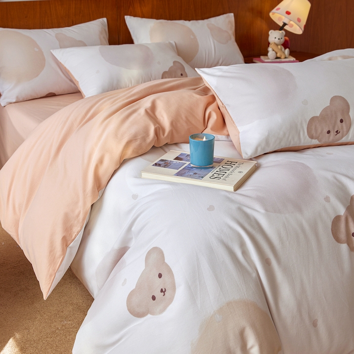 91家纺网 家纺一手货源 找家纺 千朵森 2025 新品 全棉磨毛卡通四件套（塞伦） 塞伦-云絮熊