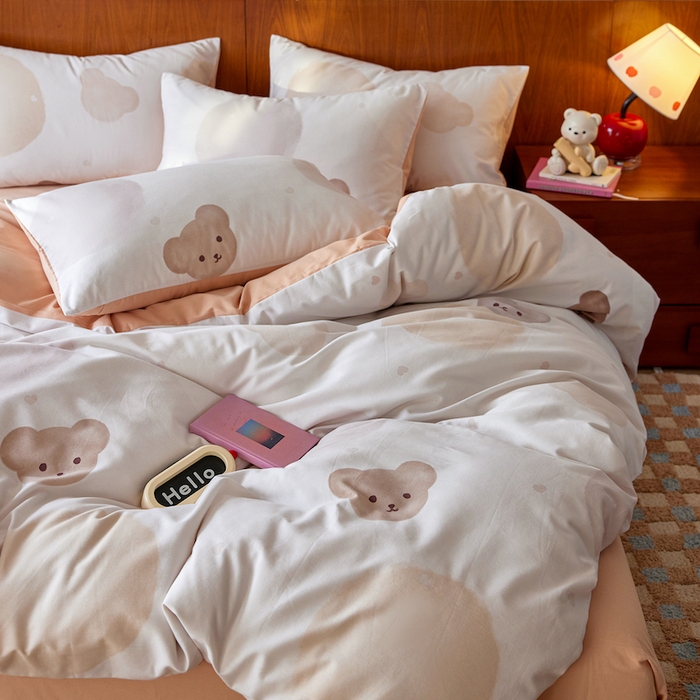 91家纺网 家纺一手货源 找家纺 千朵森 2025 新品 全棉磨毛卡通四件套（塞伦） 塞伦-云絮熊