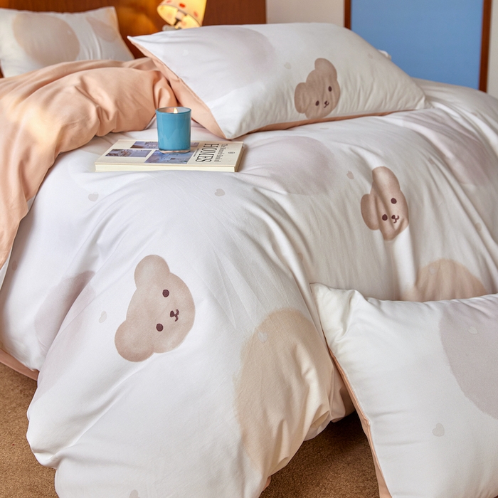 91家纺网 家纺一手货源 找家纺 千朵森 2025 新品 全棉磨毛卡通四件套（塞伦） 塞伦-云絮熊