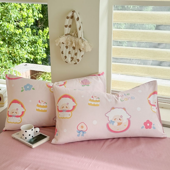 91家纺网 家纺一手货源 找家纺 可可家纺 2025新款印花卡通芦荟棉被套亲肤被罩单件小清新 蜜桃小羊