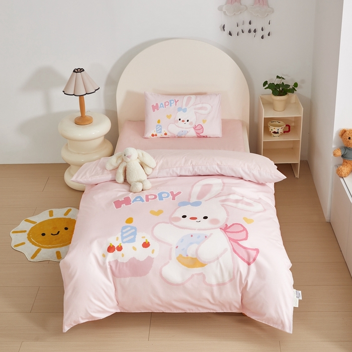 荷马之梦 2025新款A类全棉40s数码印花手绘风大版卡通儿童幼儿园套件-童画系列 童画-生日小兔