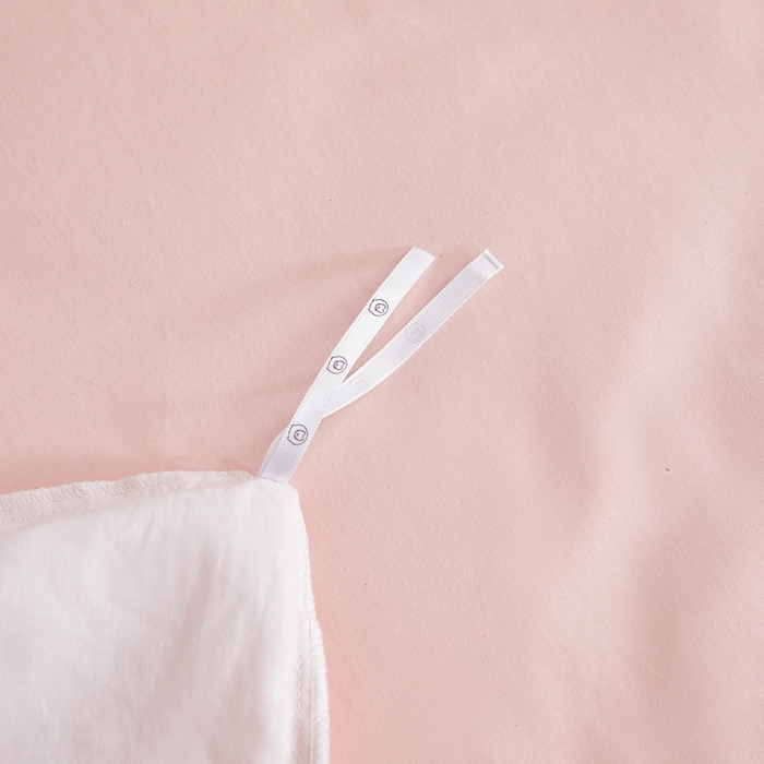 91家纺网 家纺一手货源 找家纺 荷马之梦 2025新款A类全棉40s数码印花手绘风大版卡通儿童幼儿园套件-童画系列 童画-生日小兔