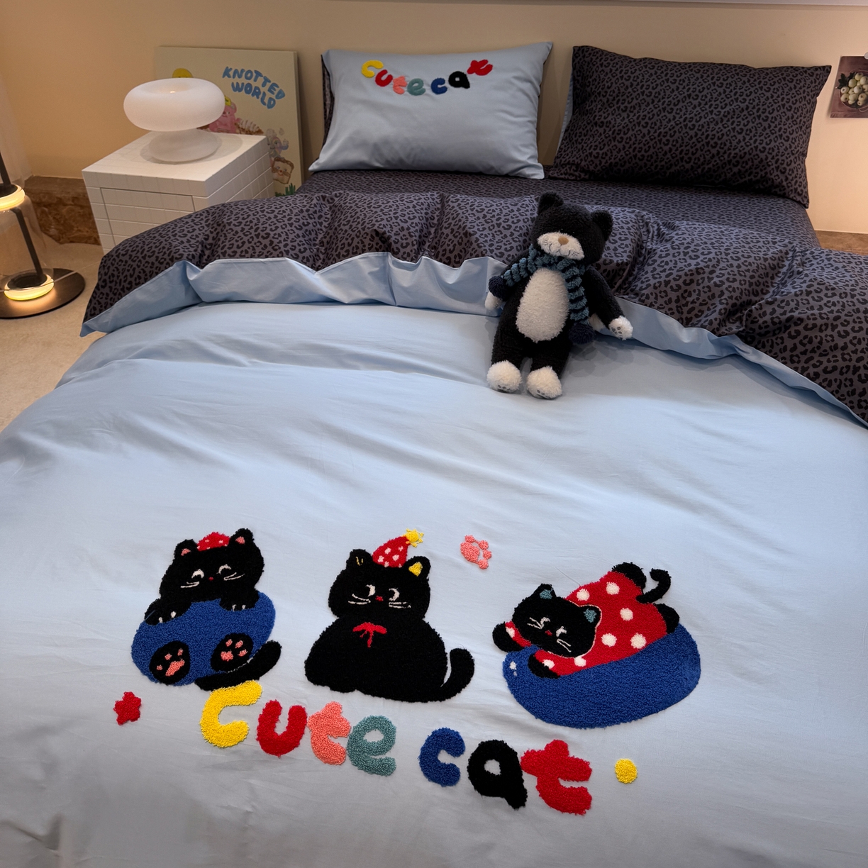 91家纺网 家纺一手货源 找家纺 怡家居 2025新款全棉纯棉印花加绣花四件套第二批 可爱猫咪