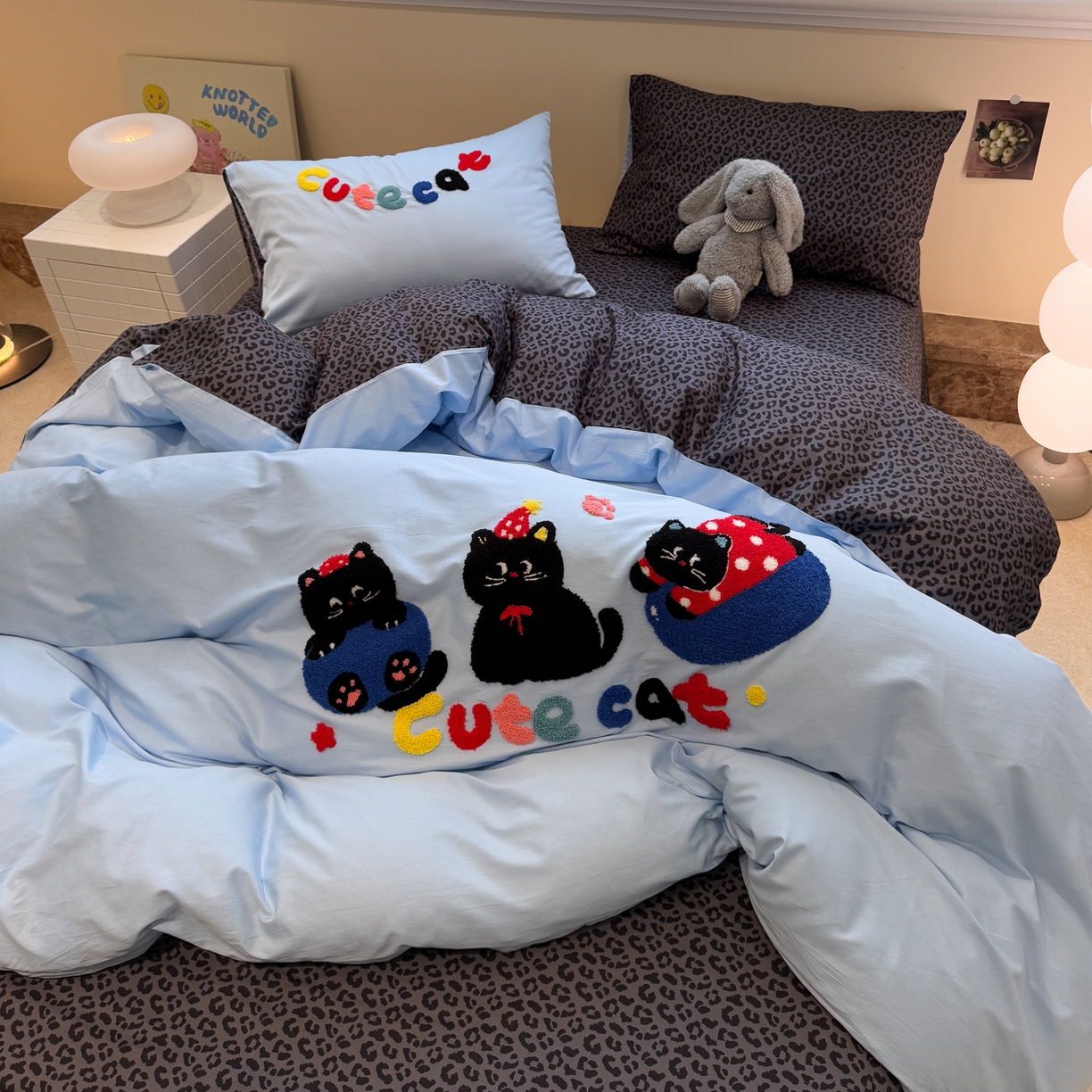 91家纺网 家纺一手货源 找家纺 怡家居 2025新款全棉纯棉印花加绣花四件套第二批 可爱猫咪