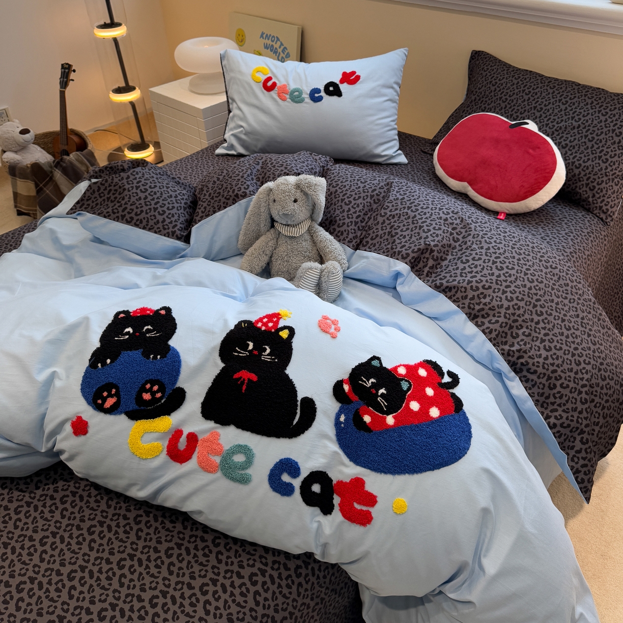 91家纺网 家纺一手货源 找家纺 怡家居 2025新款全棉纯棉印花加绣花四件套第二批 可爱猫咪