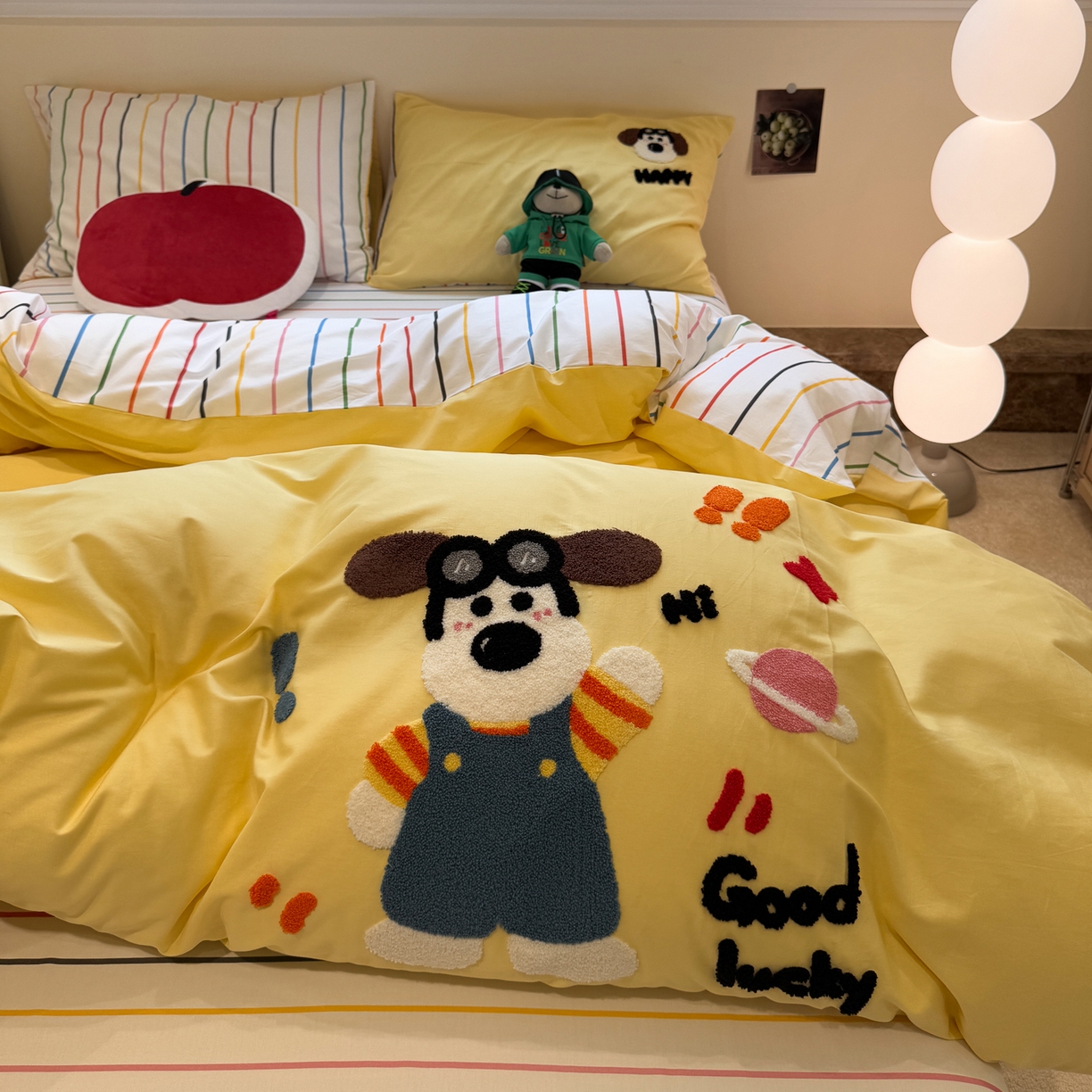 91家纺网 家纺一手货源 找家纺 怡家居 2025新款全棉纯棉印花加绣花四件套第二批 墨镜狗狗