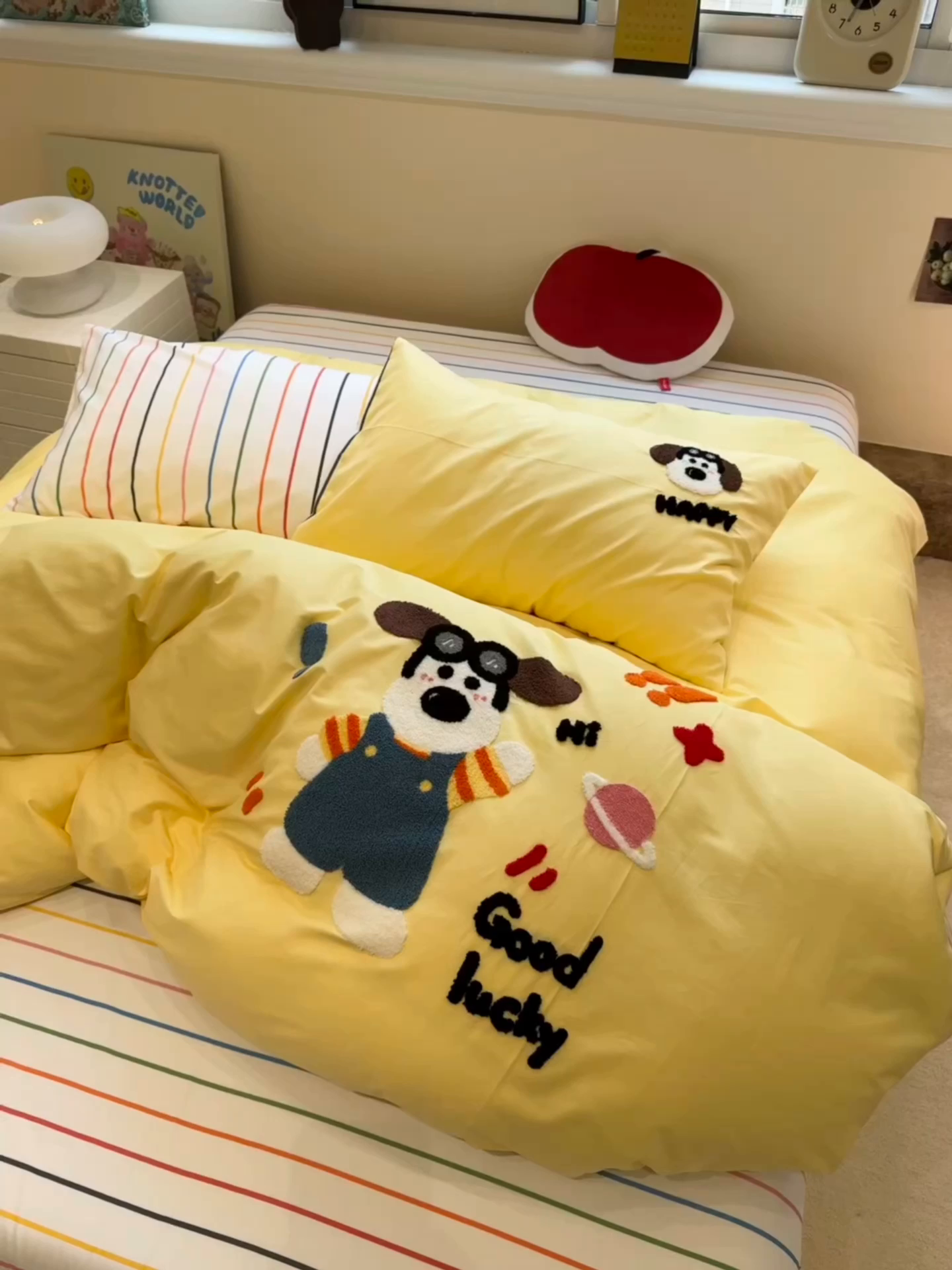 91家纺网 家纺一手货源 找家纺 怡家居 2025新款全棉纯棉印花加绣花四件套第二批 墨镜狗狗