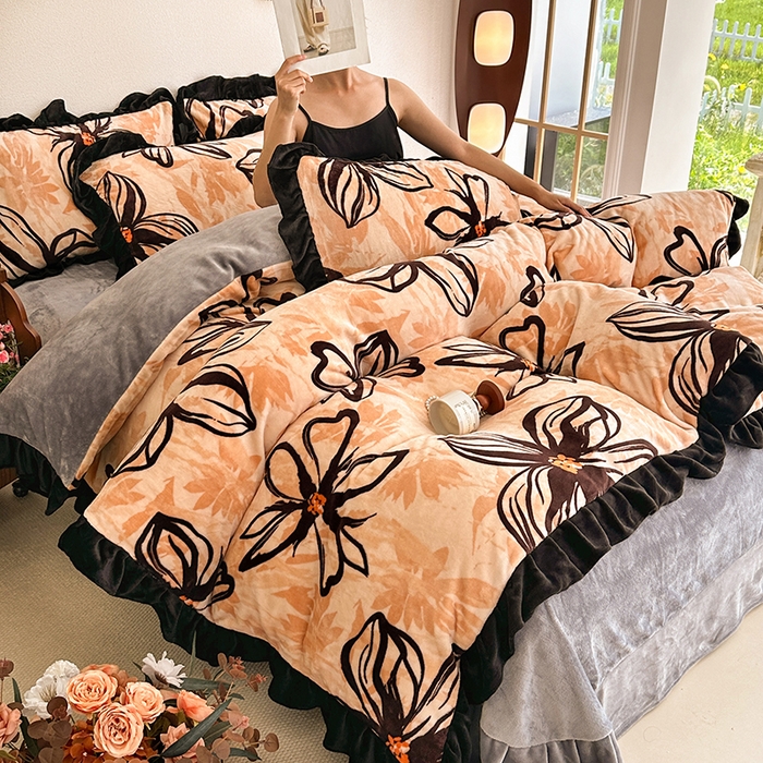 91家纺网 家纺一手货源 找家纺 佳一 2025新款赫本风牛奶绒床裙款花边四件套 米兰春天