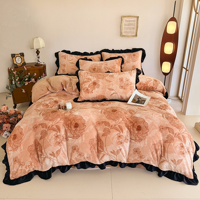 91家纺网 家纺一手货源 找家纺 佳一 2025新款赫本风牛奶绒床裙款花边四件套 山茶花