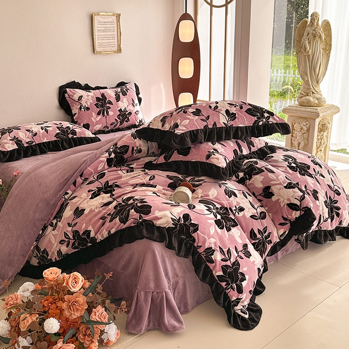 佳一 2025新款赫本风牛奶绒床裙款花边四件套 紫薇