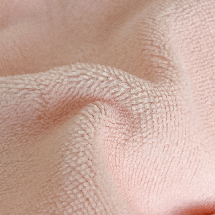 91家纺网 家纺一手货源 找家纺 三朵家纺 2025秋冬新款法莱绒混搭系列四件套 粉玉+细条