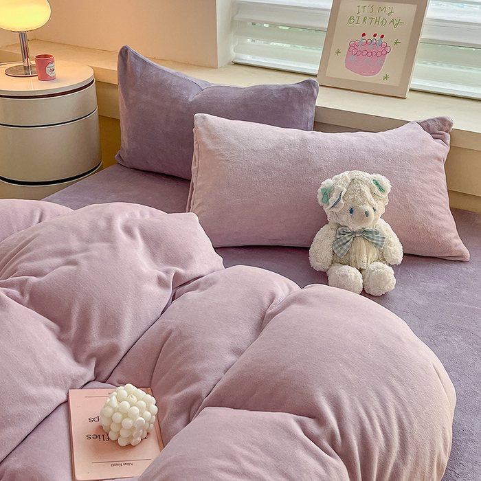 91家纺网 家纺一手货源 找家纺 三朵家纺 2025秋冬新款法莱绒混搭系列四件套 淡紫+薰衣草