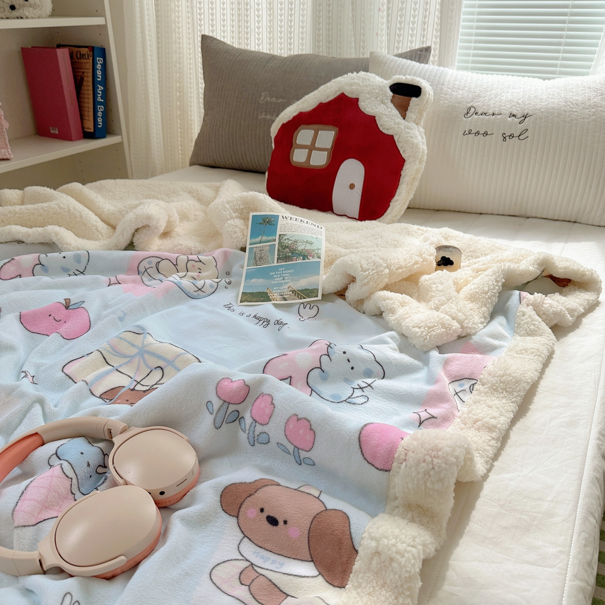 91家纺网 家纺一手货源 找家纺 六巷胡同 2025新款INS卡通A类牛奶绒羊羔绒毛毯毯子 芭宠假日蓝