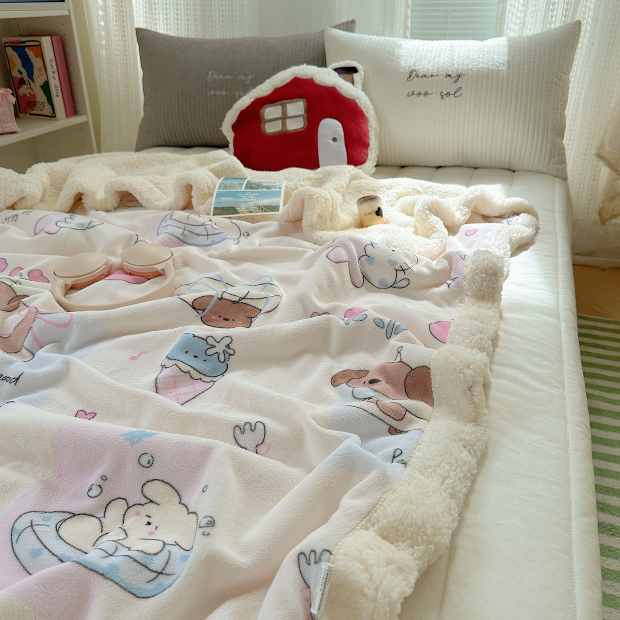 91家纺网 家纺一手货源 找家纺 六巷胡同 2025新款INS卡通A类牛奶绒羊羔绒毛毯毯子 芭宠假日米