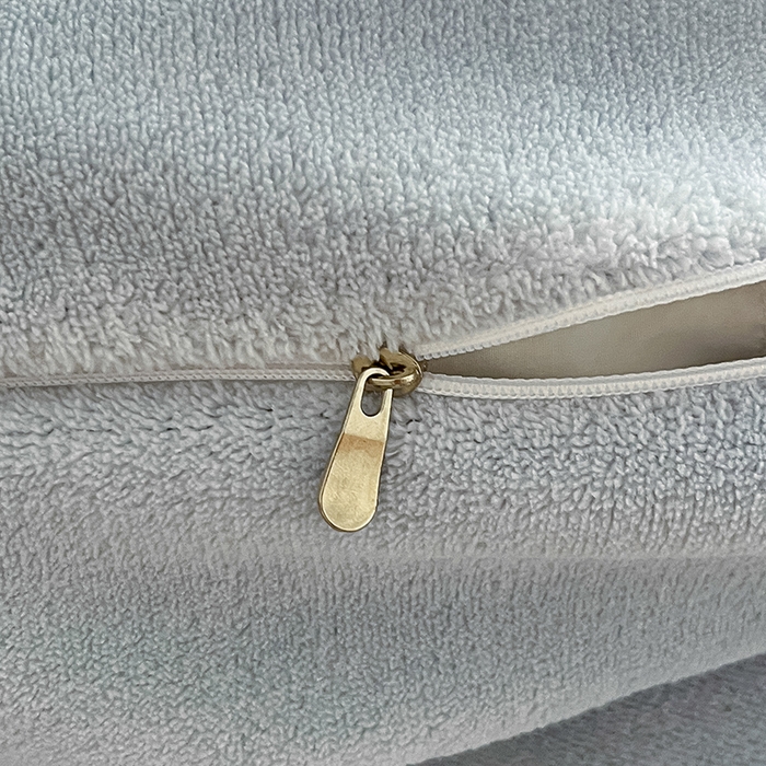 91家纺网 家纺一手货源 找家纺 三朵家纺 2025秋冬新款法莱绒混搭系列四件套 粉蓝+细条