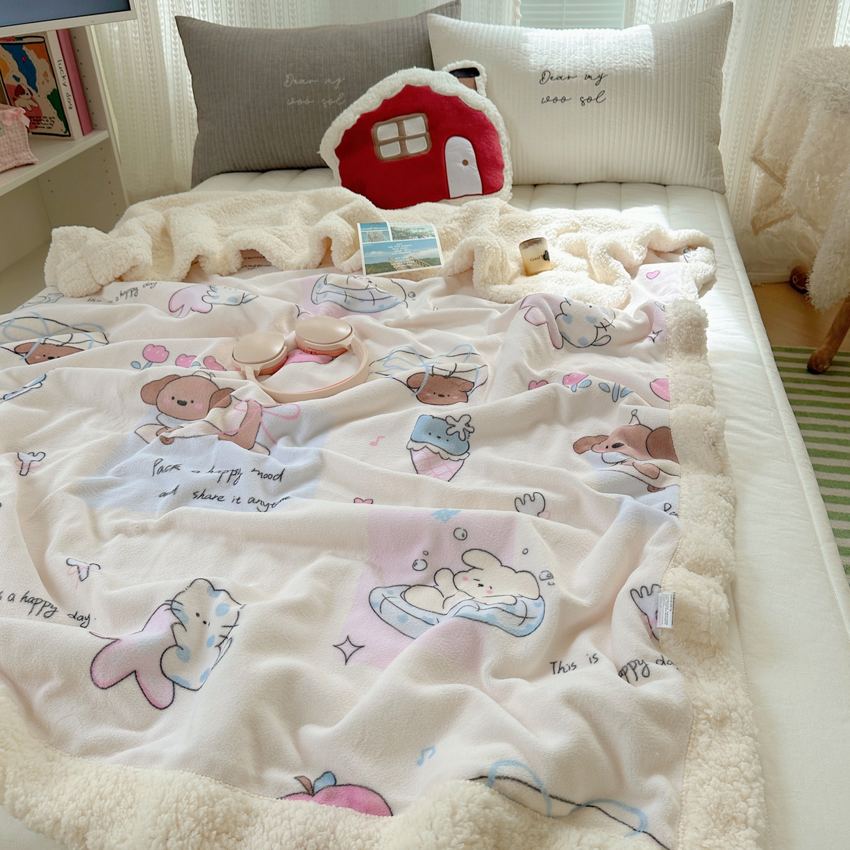 91家纺网 家纺一手货源 找家纺 六巷胡同 2025新款INS卡通A类牛奶绒羊羔绒毛毯毯子 芭宠假日米