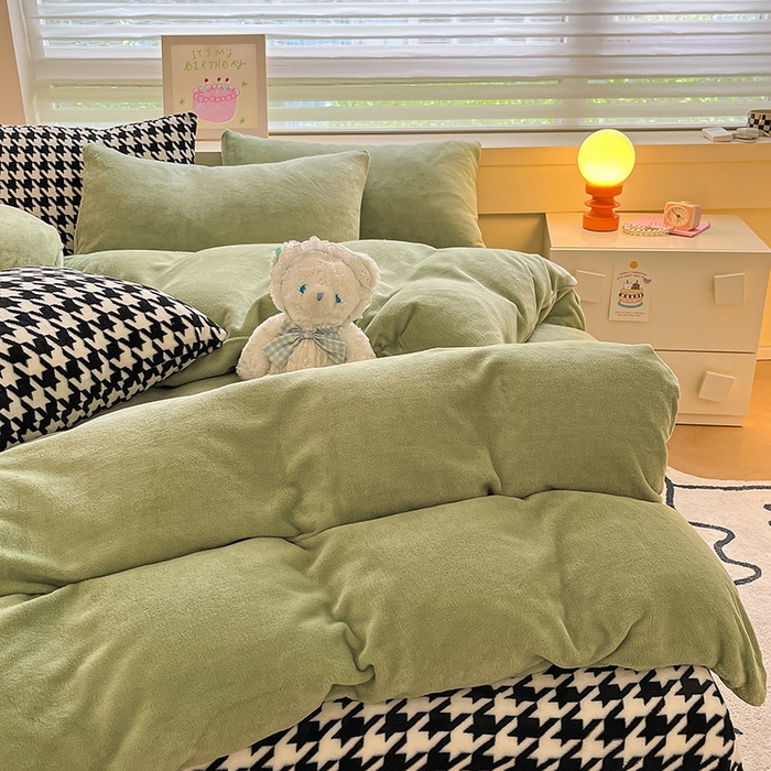 91家纺网 家纺一手货源 找家纺 三朵家纺 2025秋冬新款法莱绒混搭系列四件套 苹果绿