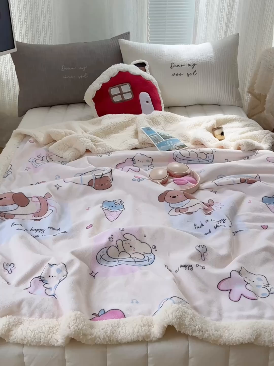 91家纺网 家纺一手货源 找家纺 六巷胡同 2025新款INS卡通A类牛奶绒羊羔绒毛毯毯子 芭宠假日米
